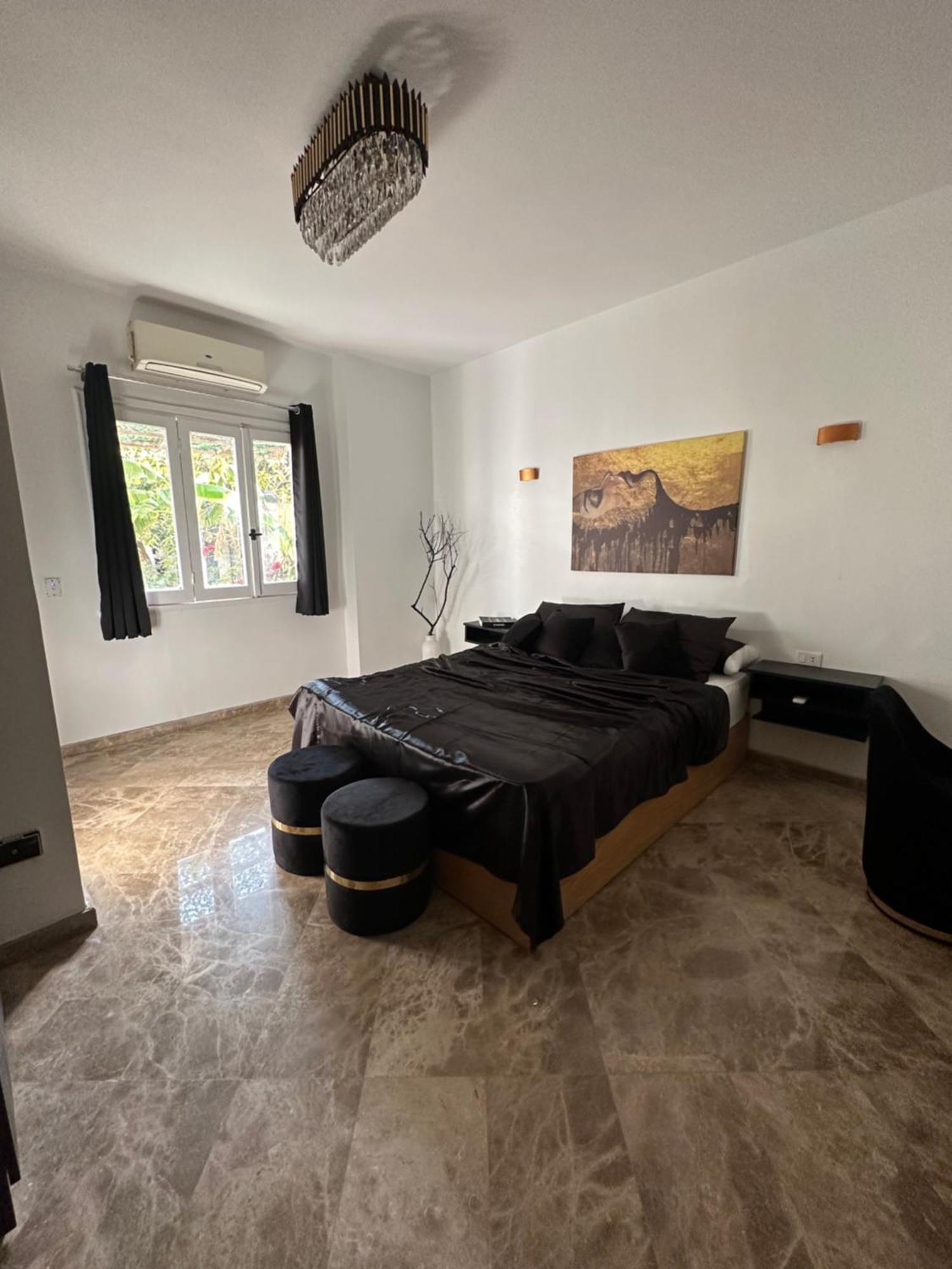 Modern 1-Bedroom Apartment In Zamalek Visits Allowed Le Caire Extérieur photo