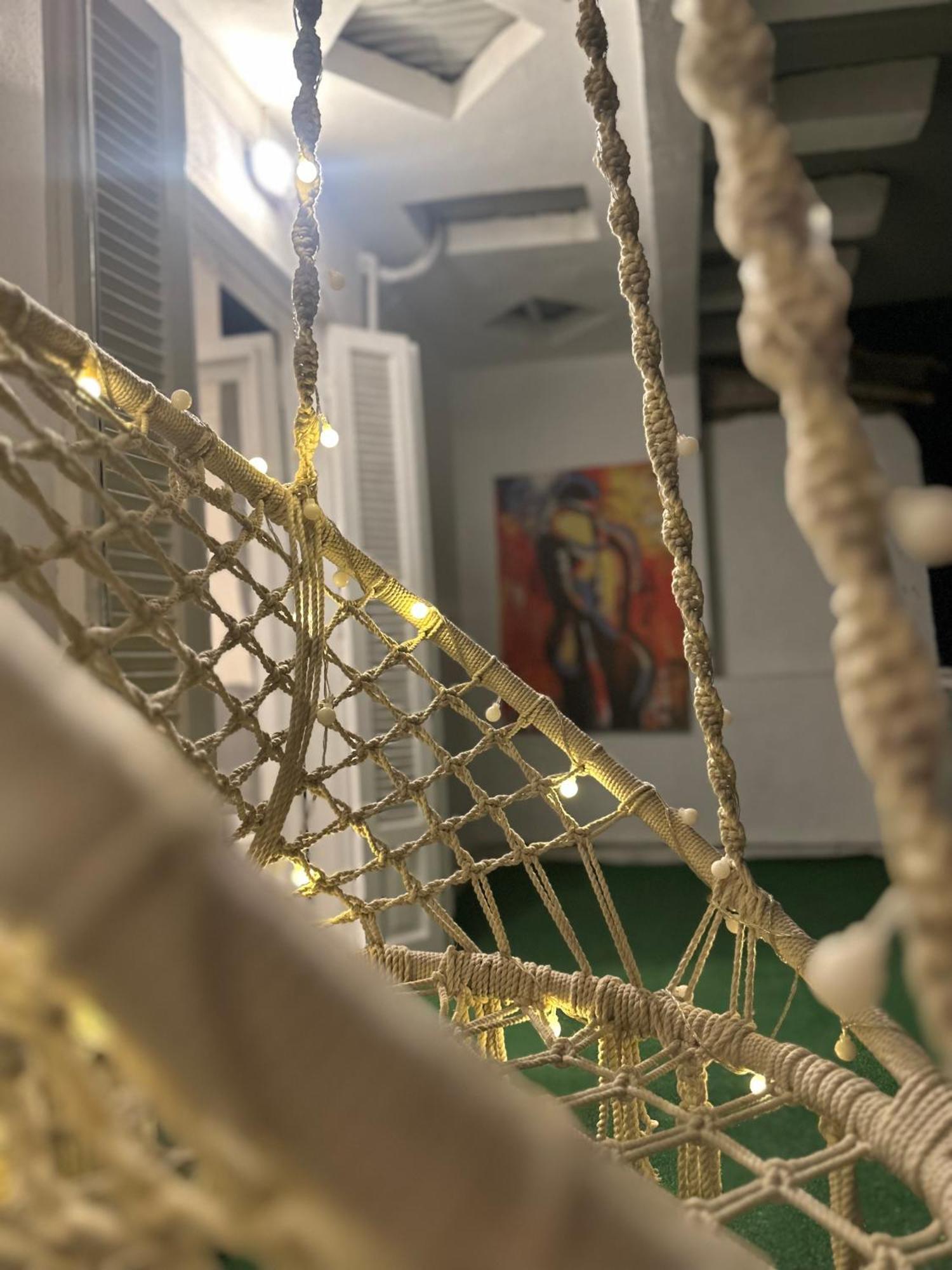 Modern 1-Bedroom Apartment In Zamalek Visits Allowed Le Caire Extérieur photo