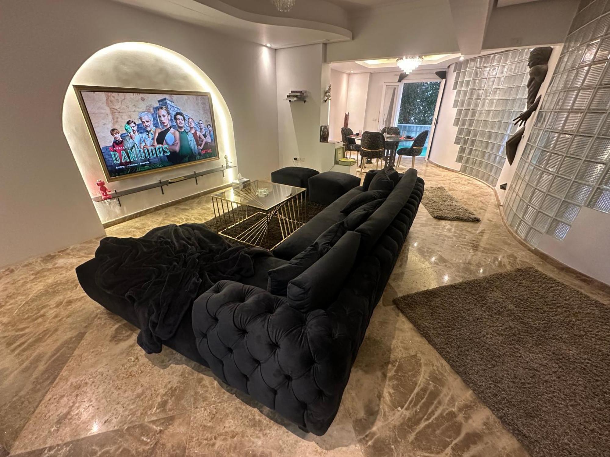 Modern 1-Bedroom Apartment In Zamalek Visits Allowed Le Caire Extérieur photo